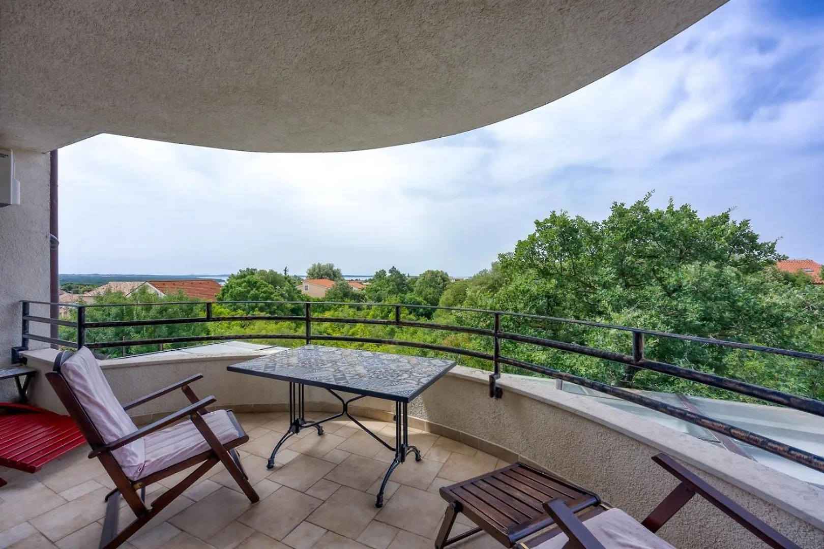 Villa Betiga Mednjan Guest house